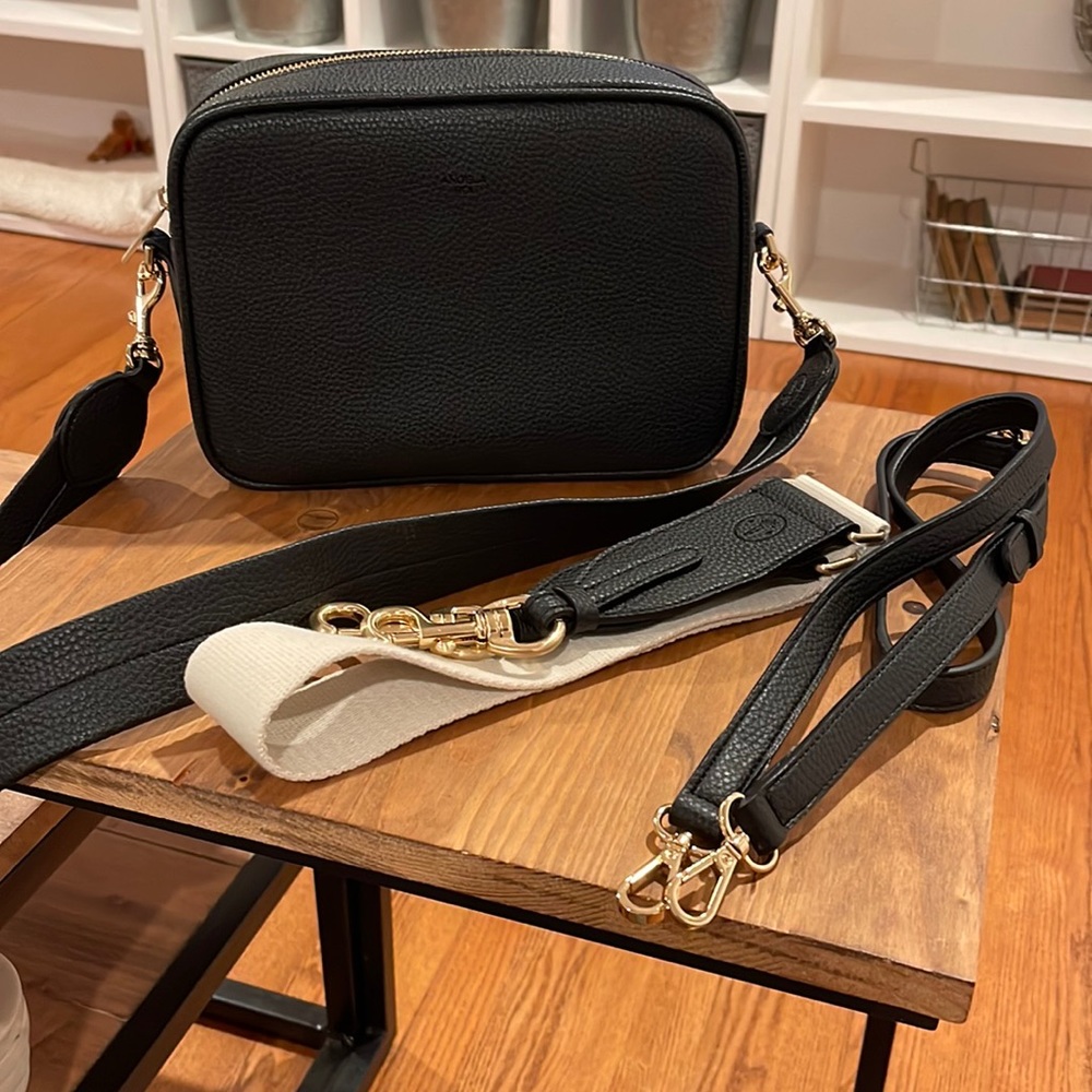 Angela Roi Grace Crossbody